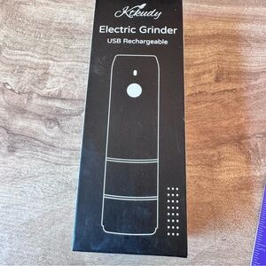 Electric Pepper Grinder Usb Rechargeable Led Lights Refillable Adjustable NIB